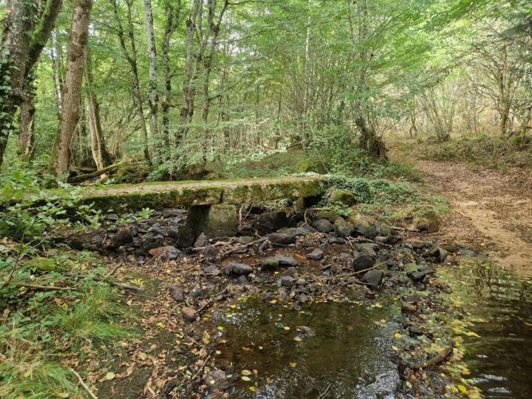 Boucle des petits ponts de granit