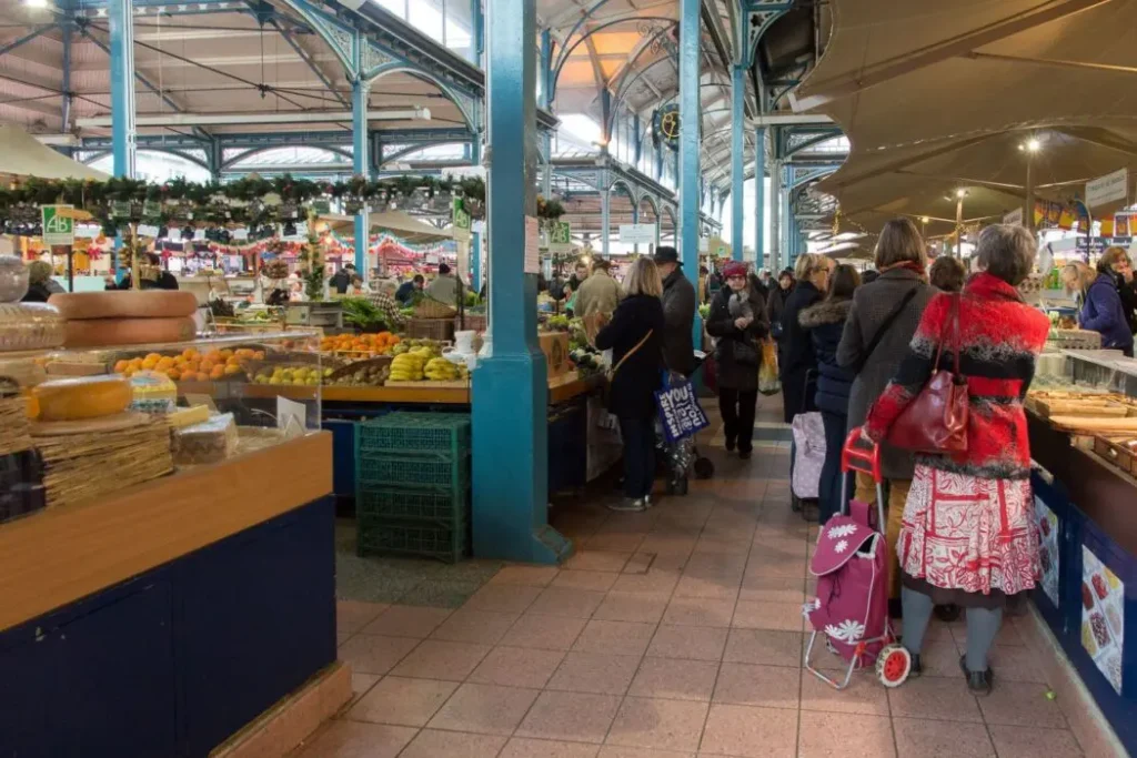 Halles centrales et marché central Dijon